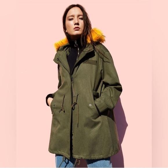 Zara Faux Fur Trimmed Hooded Parka Womens Medium - Picture 1 of 10